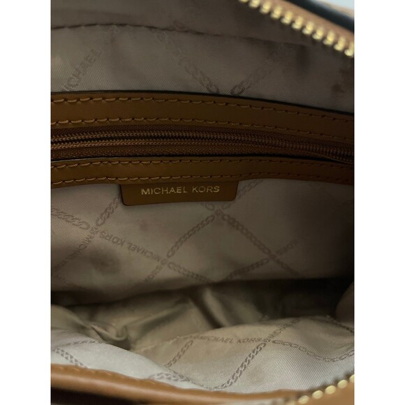 Michael Kors Jet Set Medium Logo Stripe Camera Bag - Picture 7 of 10